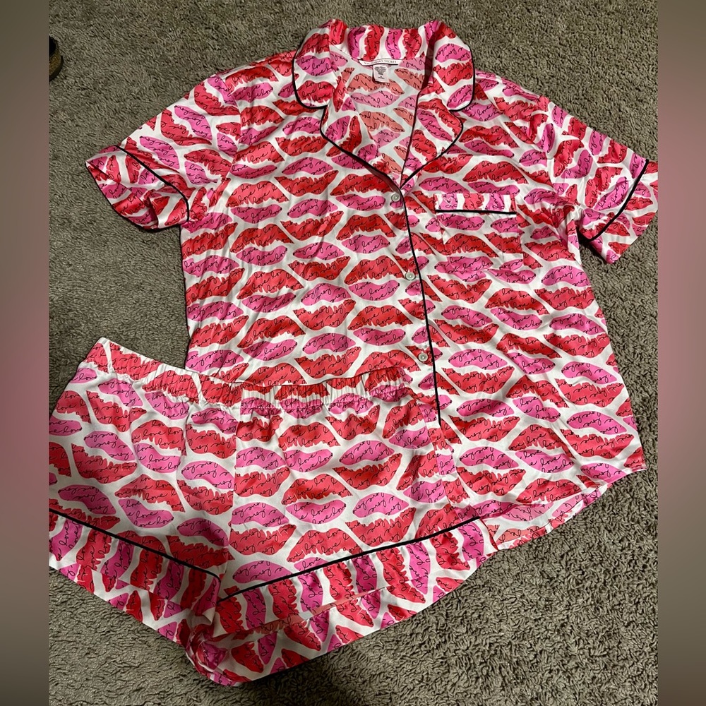 Victoria’s Secret Pajama Set